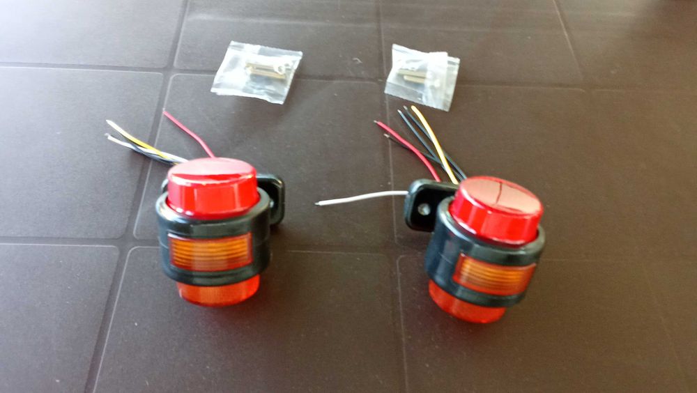 Piscas para mini trator