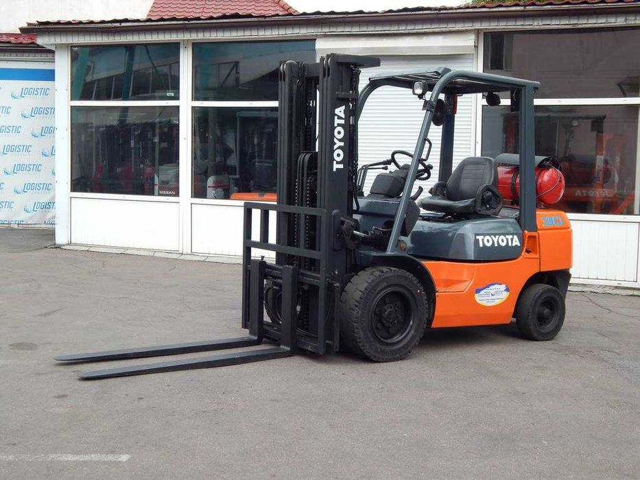 Toyota 02-7FGF30  з гарантією 6 місяців