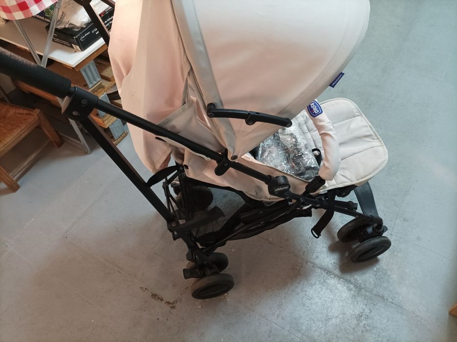 carrinho Bebé CHICCO Modelo London