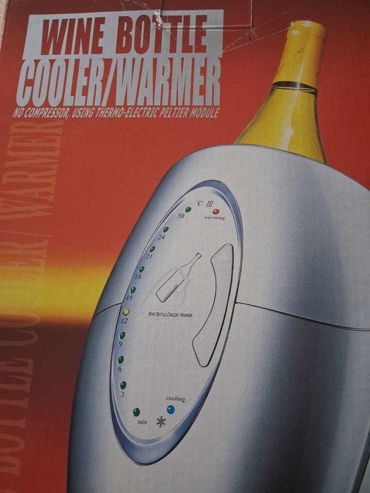 Aquecedor e resfriador de vinho para uma única garrafa