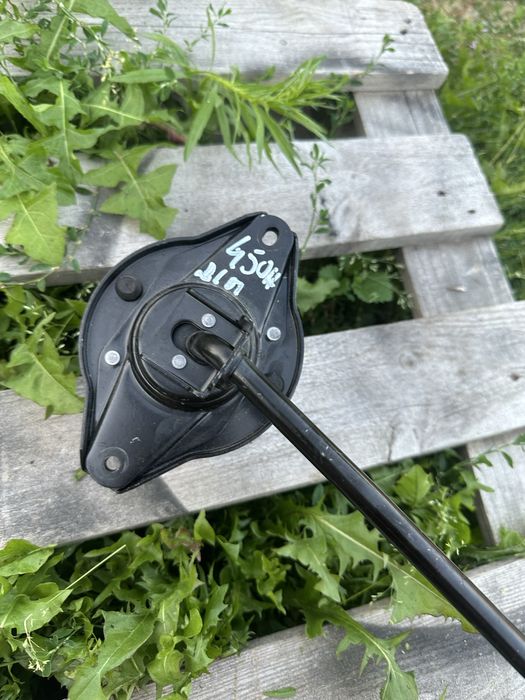 Кріплення запасного колеса lexus rx 2015-2022рік,6406000