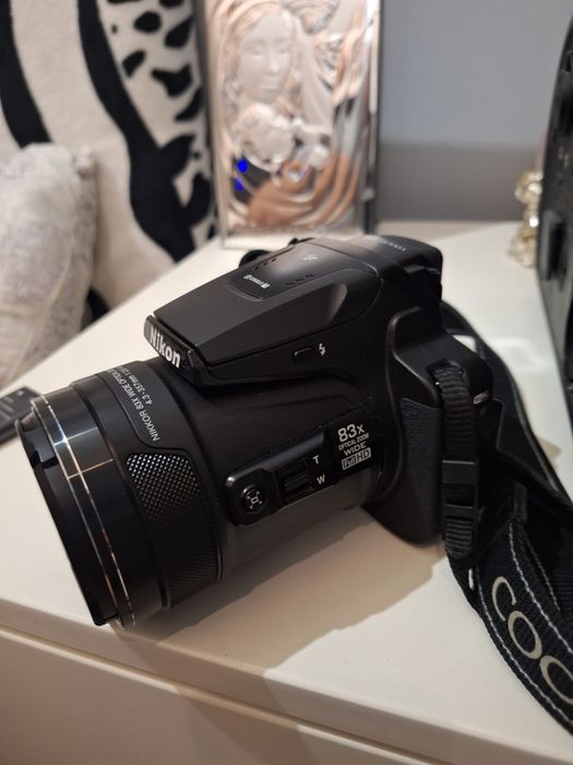 Продається фотоапарат nicon coolpix p900,стан нового