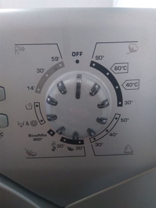 Máquina lavar roupa