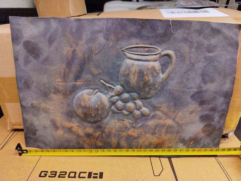 Miedzioryt owoce plus wazon