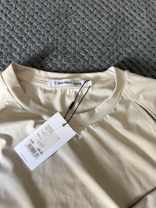 Top Calvin Klein