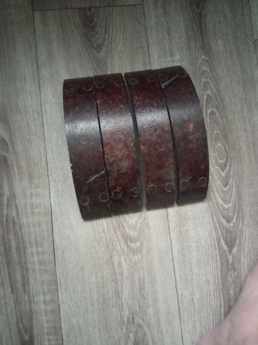 Тормозные  накладки коричневые