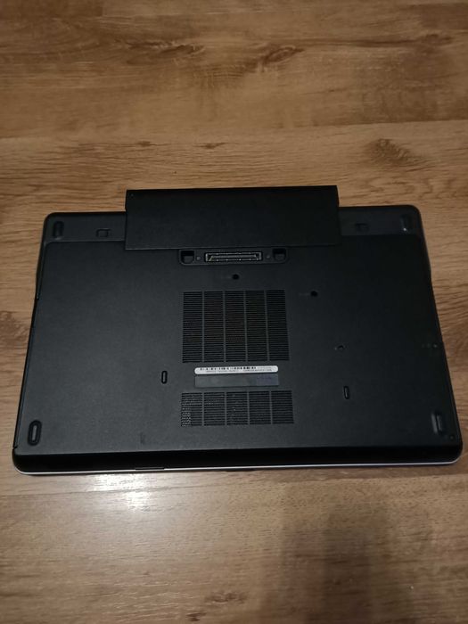 Dell latitude e6540 niekompletny