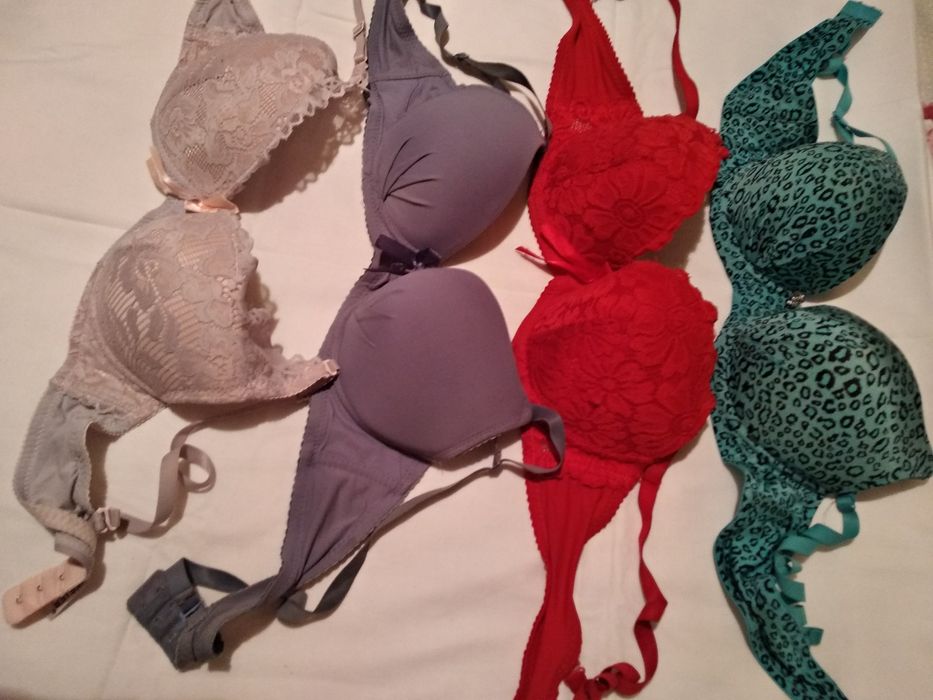 Бюстгальтер, пушапы