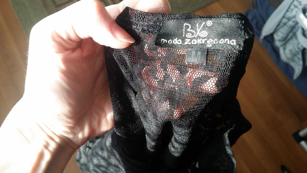 Czarna koronkowa bluzka goth rozszerzane rękawy stan idealny