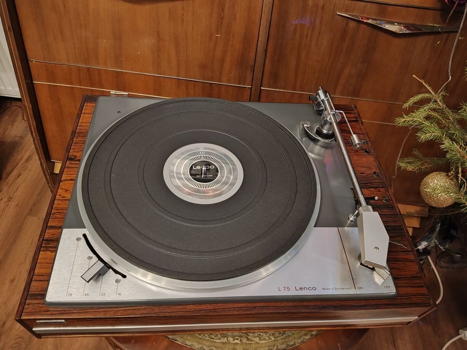 Gramofon LENCO L 75 Made in Switzerland
