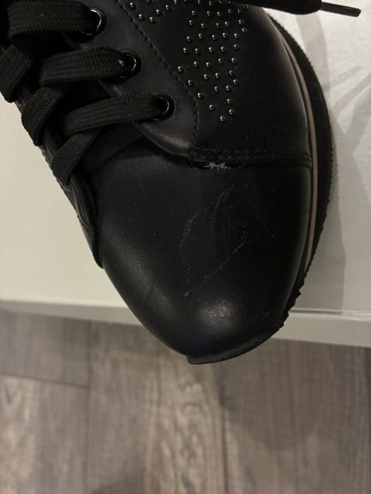 Жіночі кросівки Armani