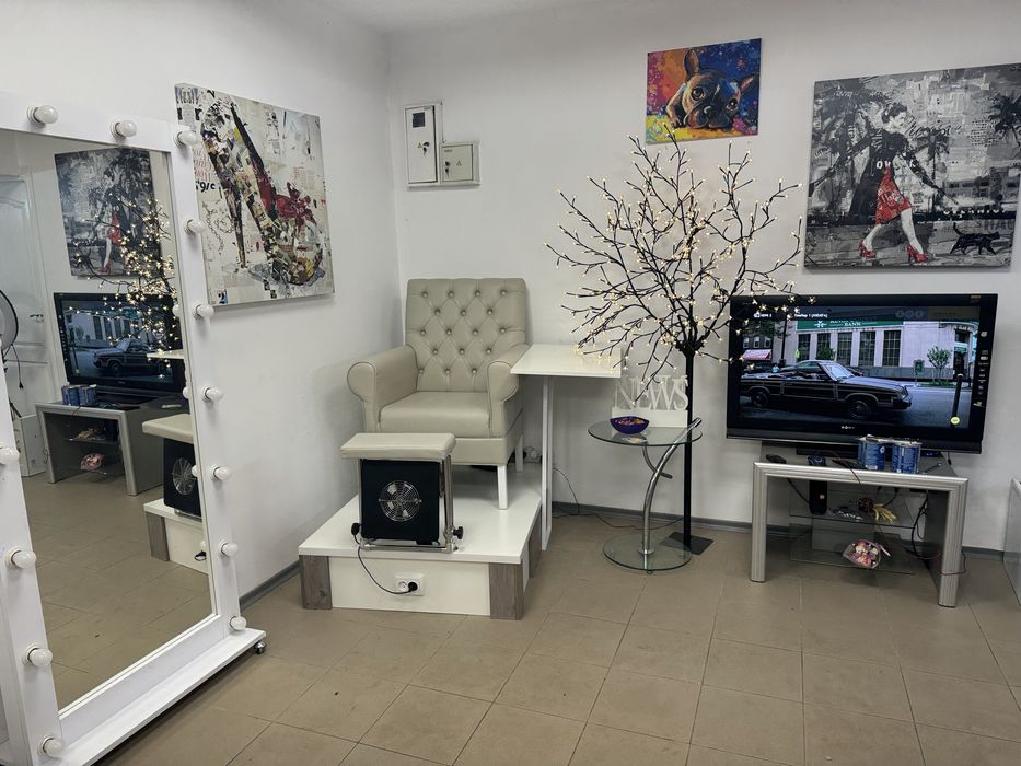 Продам педикюрне крісло з подіумом