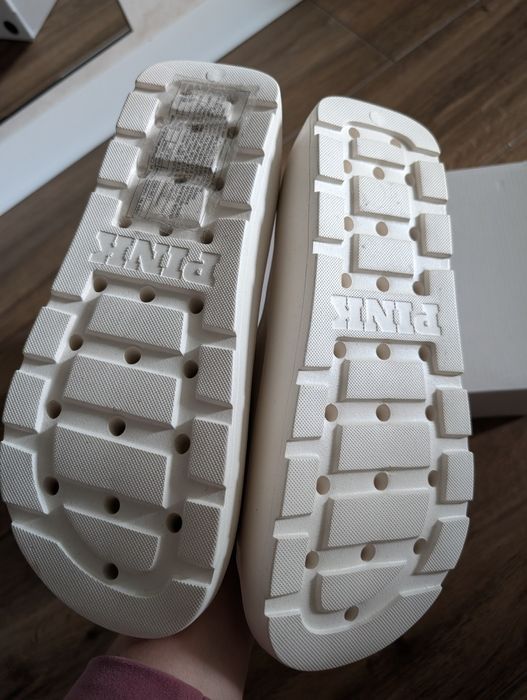 Шльопанці Pink, Victoria's Secret