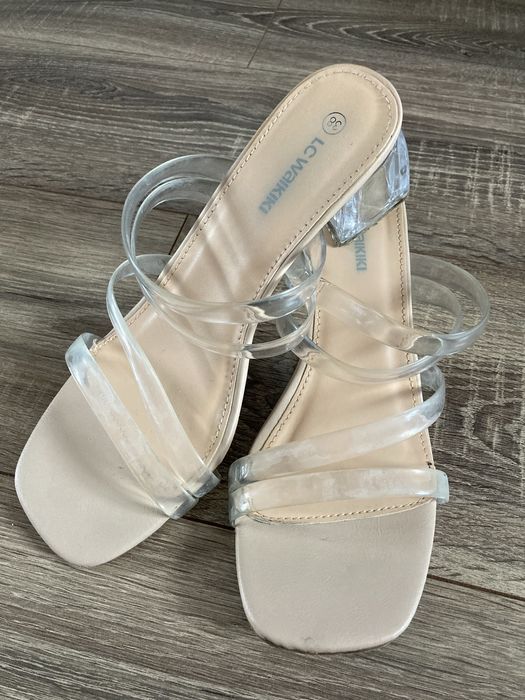 Шльопанці-босоніжки