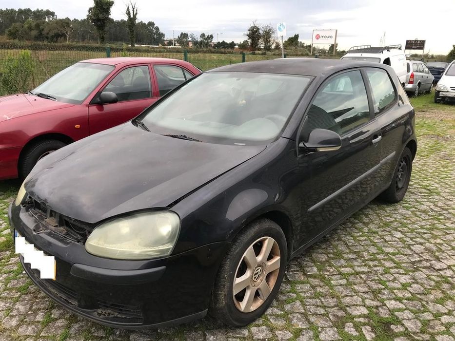 Volkswagen Golf V 1.4 16V 3P 2004 - Para Peças