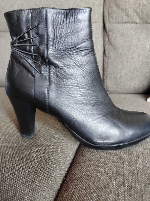 Buty damskie lasocki