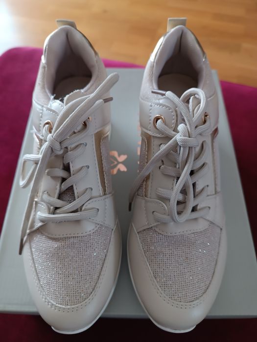 Adidasy damskie .Nowe. JENNY FAIRY.