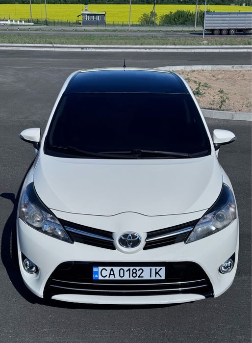 Продам Toyota Verso 2013 (Рестайлінг) — 2.0 Дизель, 1 власник в Україні!