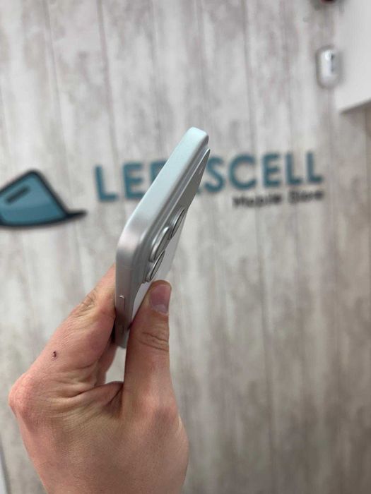 IPHONE 17 PRO - 256GB - BRANCO - Novo, caixa aberta