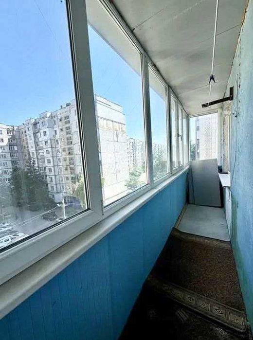 Продаж просторої квартири вул. І.Сірка. 5/9 поверх. єВідновлення!