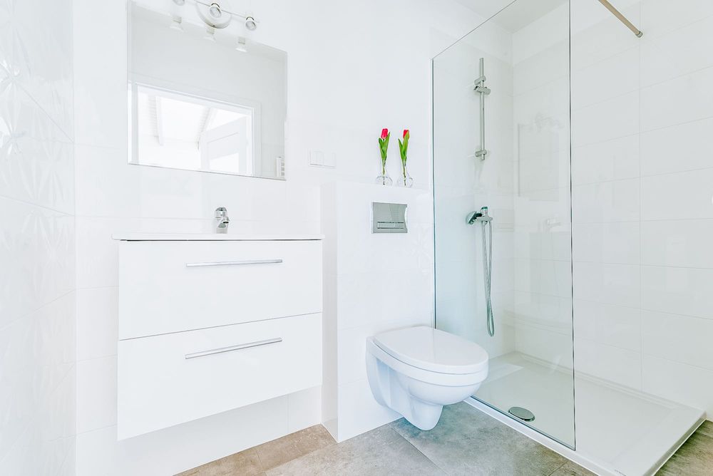 Karwia Apartamenty i Domki – Basen, Sauna, Jacuzzi i Parking w Cenie