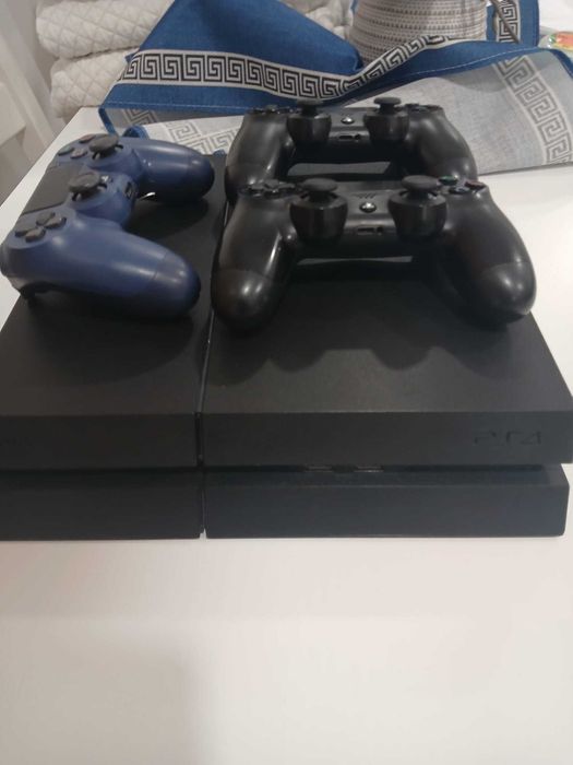 Ps4 consola em bom estado