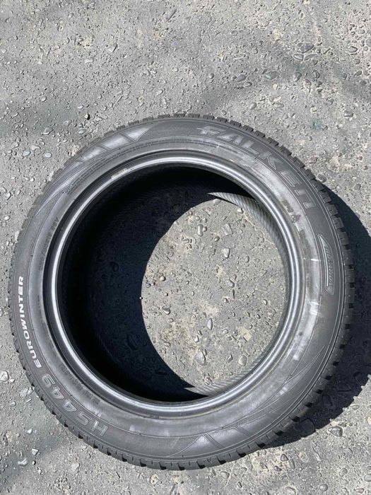 Шини  225/55 R19 Falken Зима  6,4-6,6мм