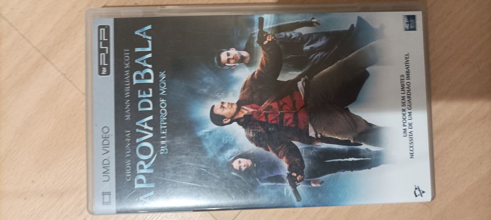 4 Jogos PSP e oferta de 2 filmes UMD caso leve os 4