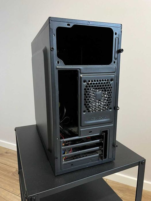 OBUDOWA PC KOMPUTEROWA mini tower micro atx usb 3.0 usb 2.0 jack