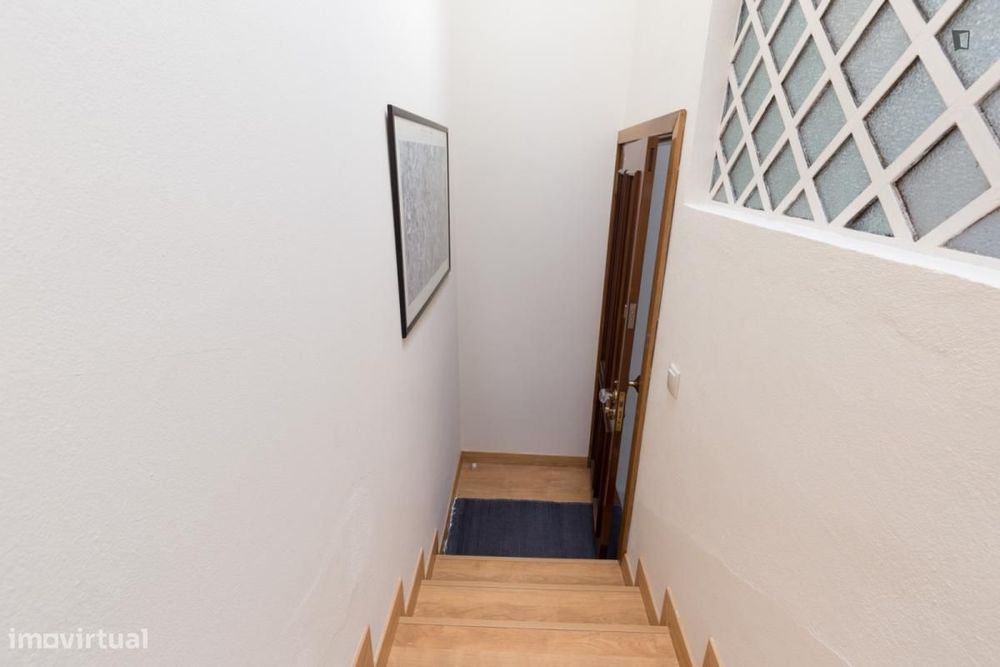 Quarto - localizado em Rio Tinto Porto