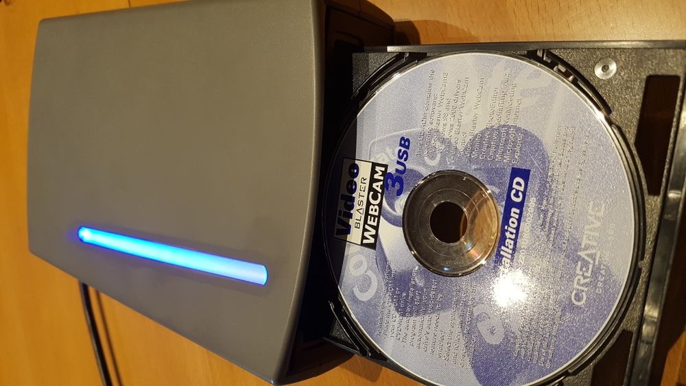 Nagrywarka CD RW z obudową