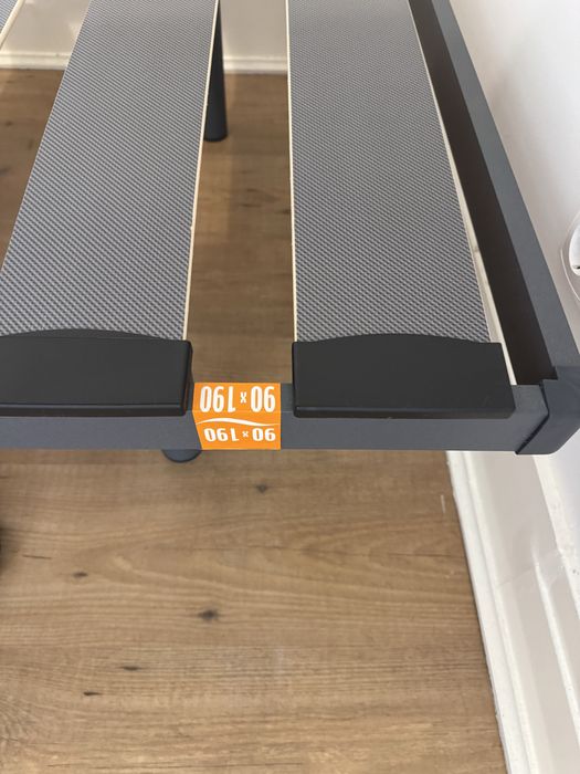 Cama de solteiro, estrado 90x190cm