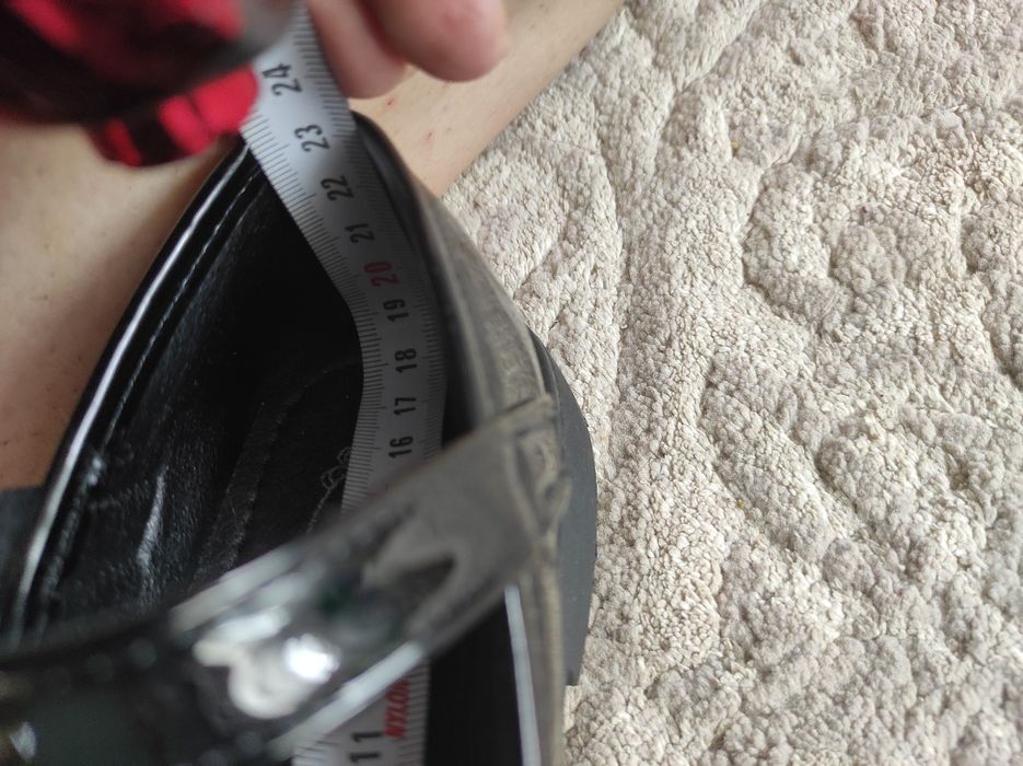 Туфлі для дівчинки