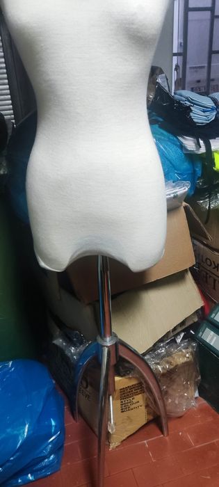 Manequins criança é adulto para montras