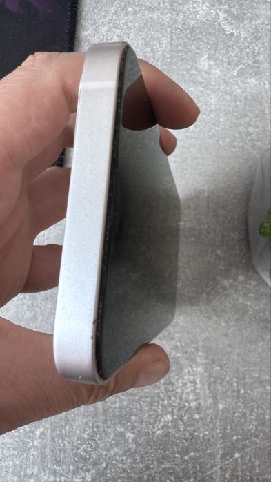 Продам iPhone 13 128GB