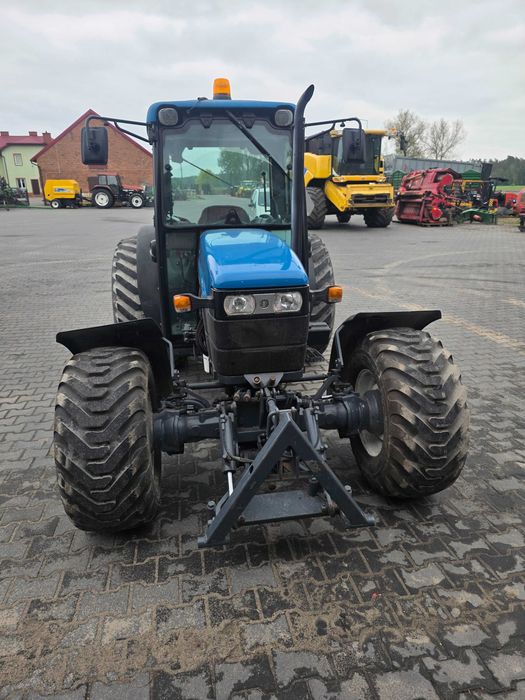 New Holland TN65F traktor ogrodniczy komunalny