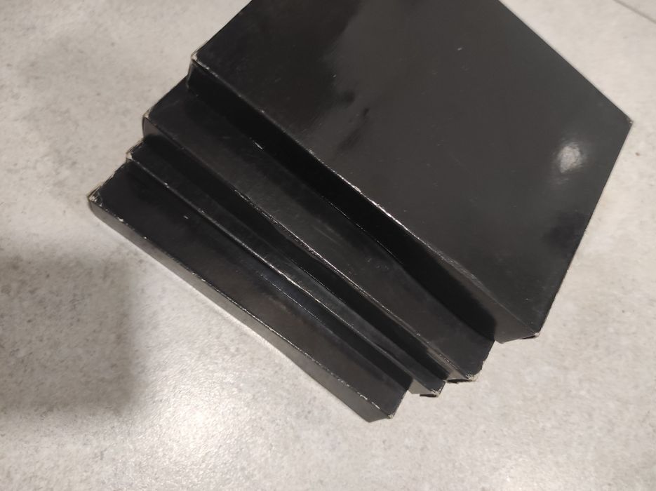 4 Molduras NOVAS, ainda em caixa