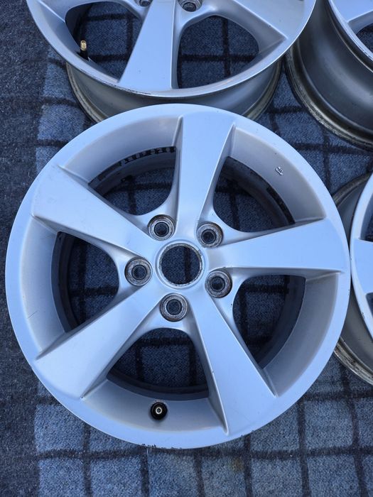 5x114.3 R 16 mazda