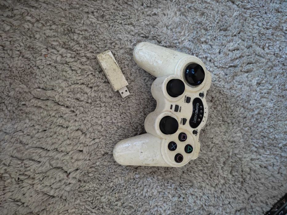 PS3 with 2 Controllers and 16 Games64552996877187122