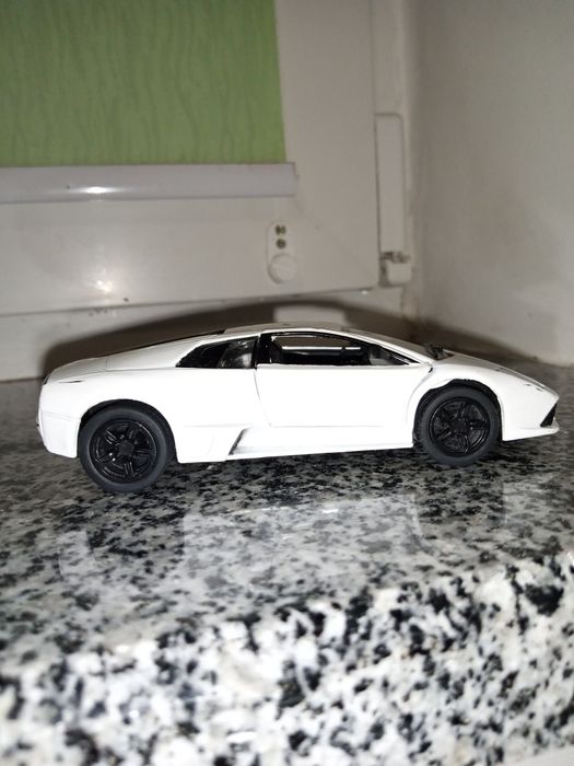 Модель машини Lamborghini Murciélago LP640