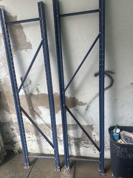 Vendo prateleiras de grande suporte