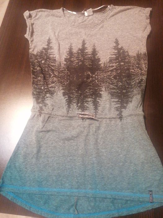 ^Bluzka z przejsciem/ shirt