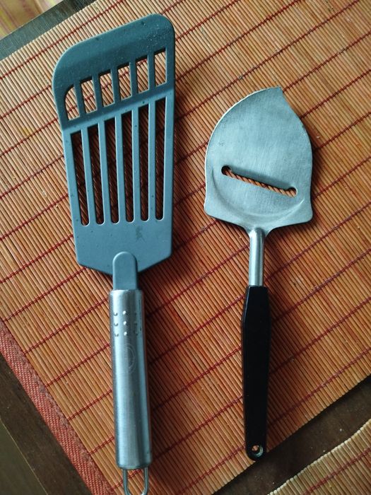 Нож лопатка для сыра