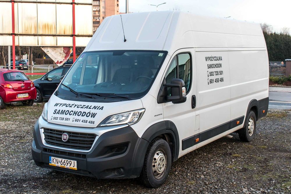 Wynajem samochodu dostawczego Fiat Ducato