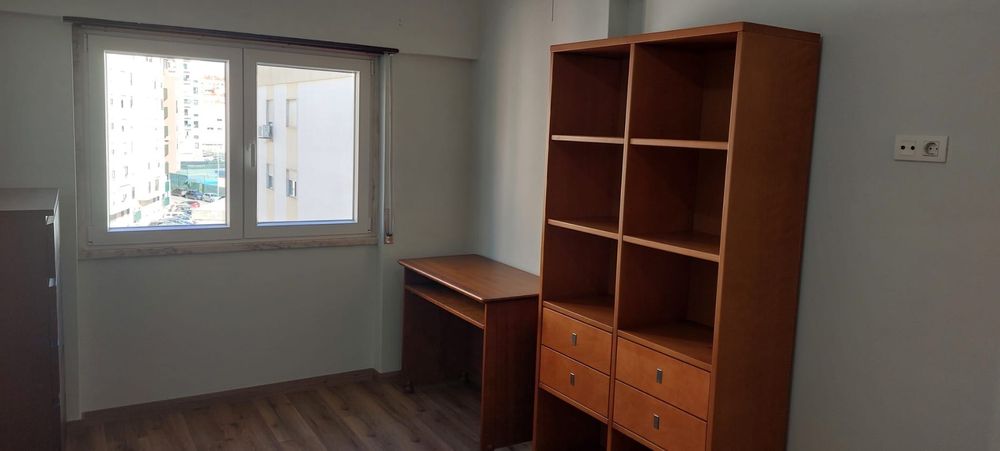 Quarto para arrendar