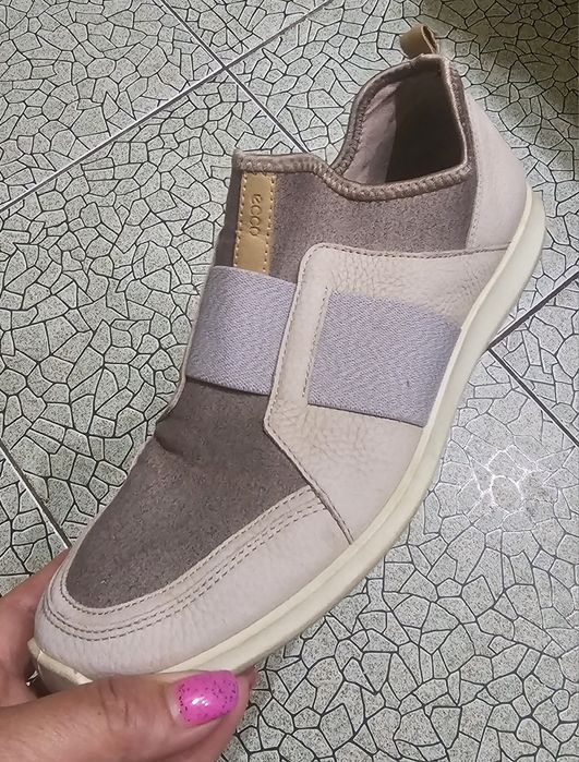 Кожаные кроссовки " Ессо "/40р.