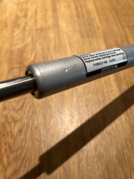 ドッグ SKOCZEK UBIJAK WACKER NEUSON BS68-4A 280MM ZAGĘSZCZARKA 70KG