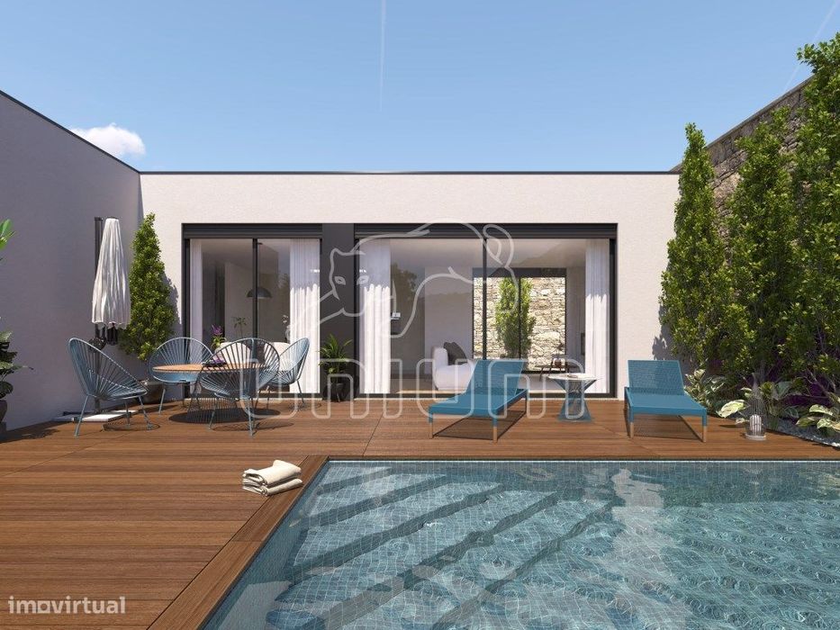 Moradia T3 com piscina em Vilar de Mouros