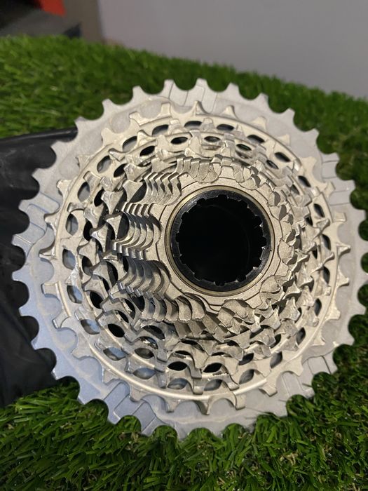 Cassetes sram red axs