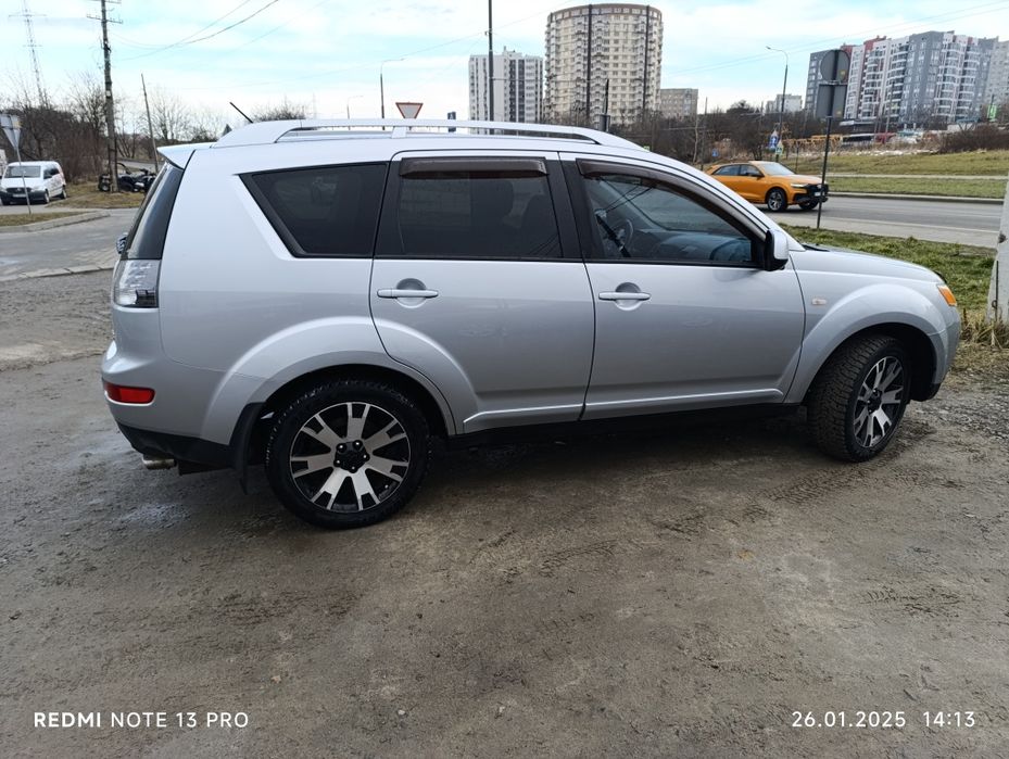 Mitsubishi Outlander 2008 2.4 газ.бензин
ред.